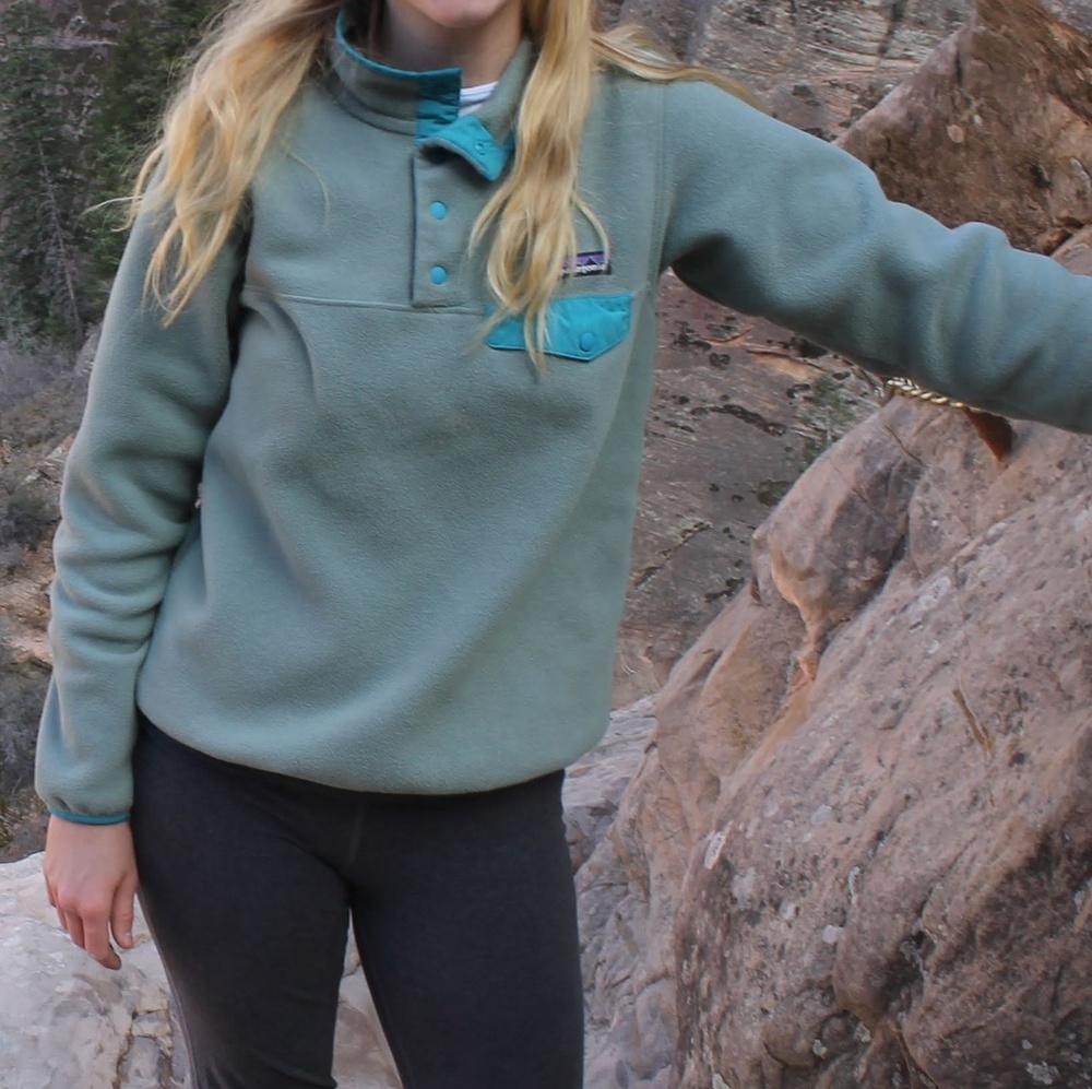 Patagonia lightweight snap tee synchilla fleece